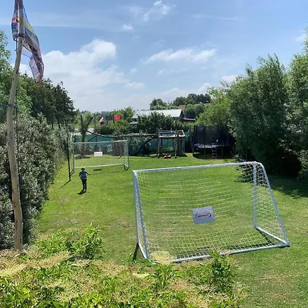 Modernes Mit Grosser Terrasse Semesterbostad Saal